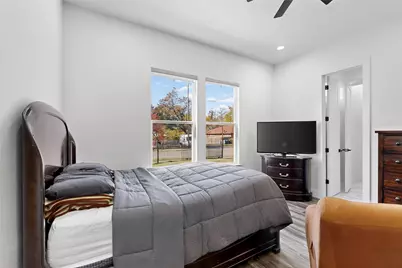 602 Martinique Avenue, Dallas, TX 75223 - Photo 19