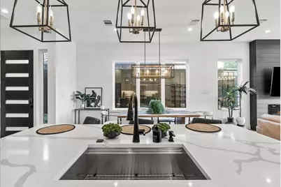 2132 Hondo Avenue, Dallas, TX 75219 - Photo 13