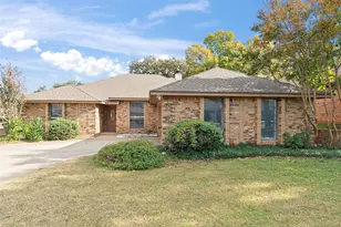2707 Citadel Dr, Arlington, TX 76012 - Photo 35