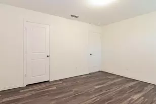 2721 Gibbons St, Greenville, TX 75401 - Photo 11