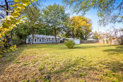 145 Parkwood Avenue, Arlington, TX 76013 - Photo 19