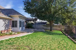 2808 Weylene Paseo, Granbury, TX 76049 - Photo 33