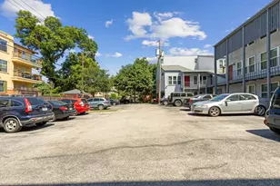 3827 Gilbert Ave, Dallas, TX 75219 - Photo 25