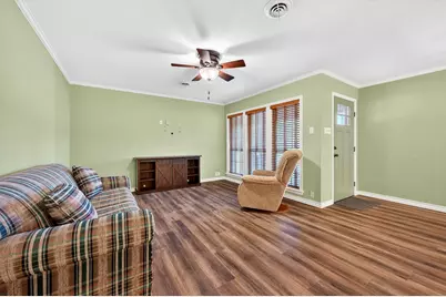 1722 Morningside Drive, Gainesville, TX 76240 - Photo 5