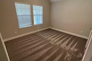 907 Hardaway, Greenville, TX 75402 - Photo 7