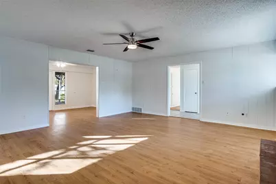 504 Austin Drive, Mineral Wells, TX 76067 - Photo 9