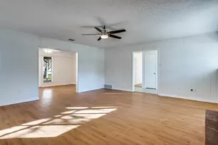 504 Austin Dr, Mineral Wells, TX 76067 - Photo 9