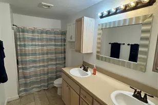 404 N Hannaford St, Granbury, TX 76048 - Photo 15