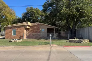 404 N Hannaford St, Granbury, TX 76048 - Photo 1