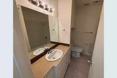 762 E Pecan Street, Hurst, TX 76053 - Photo 11