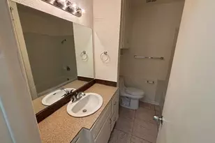 762 E Pecan St, Hurst, TX 76053 - Photo 11