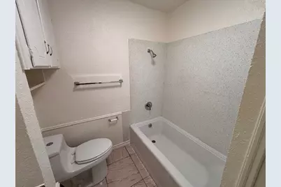 762 E Pecan Street, Hurst, TX 76053 - Photo 15