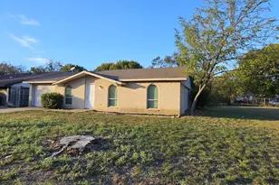 125 Astoria Dr, Cedar Hill, TX 75104 - Photo 1
