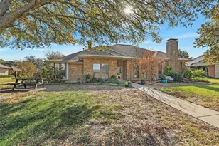 3824 Merriman Dr, Plano, TX 75074 - Photo 3