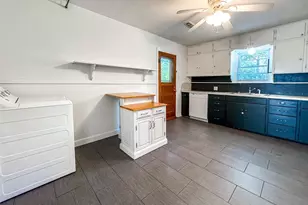 1420 Broadway St, Denton, TX 76201 - Photo 9