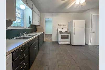 1420 Broadway Street, Denton, TX 76201 - Photo 11