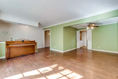 6035 Sandhurst Lane #B, Dallas, TX 75206 - Photo 3