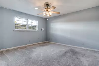 6035 Sandhurst Lane #B, Dallas, TX 75206 - Photo 11