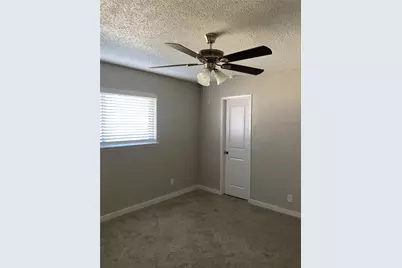 802 Las Palmas Drive, Grand Prairie, TX 75052 - Photo 15