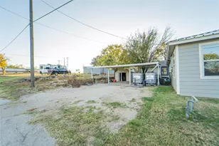 801 W Wheeler St, Breckenridge, TX 76424 - Photo 5