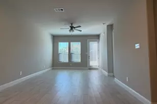 624 Hutchinson Ln, Lewisville, TX 75077 - Photo 9