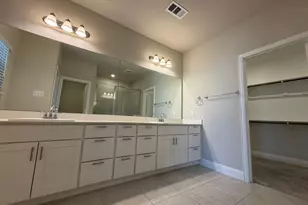 624 Hutchinson Ln, Lewisville, TX 75077 - Photo 29