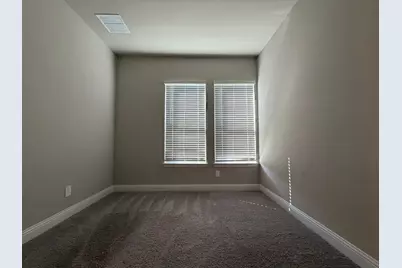 624 Hutchinson Lane, Lewisville, TX 75077 - Photo 13