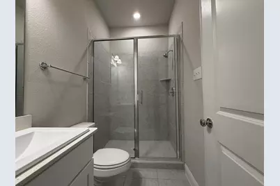 624 Hutchinson Lane, Lewisville, TX 75077 - Photo 17