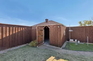 1422 Tierra Calle, Carrollton, TX 75006 - Photo 29