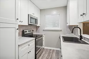 2804 Escada Dr, Farmers Branch, TX 75234 - Photo 25