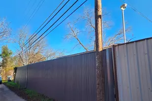 8715 Fairhaven Ln, Dallas, TX 75227 - Photo 3