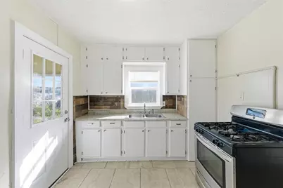 509 E 3rd Street, Lancaster, TX 75146 - Photo 31
