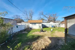 8715 Fairhaven Ln, Dallas, TX 75227 - Photo 13