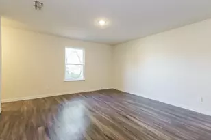 2907 Texas St, Greenville, TX 75401 - Photo 9