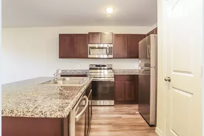 2907 Texas Street, Greenville, TX 75401 - Photo 7