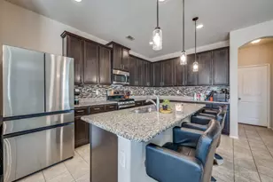 1800 Ridge Creek Ln, Aubrey, TX 76227 - Photo 5