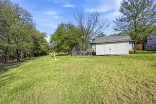 240 Cotton Dr, Mansfield, TX 76063 - Photo 17
