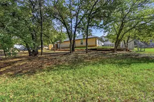 240 Cotton Dr, Mansfield, TX 76063 - Photo 9