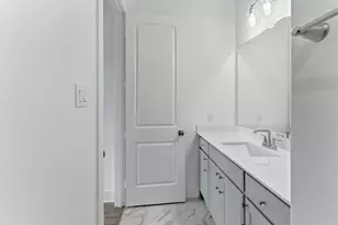 906 Perrin Ln, Van Alstyne, TX 75495 - Photo 9