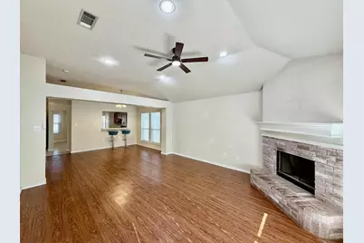900 Timber Oaks Lane, Arlington, TX 76010 - Photo 7