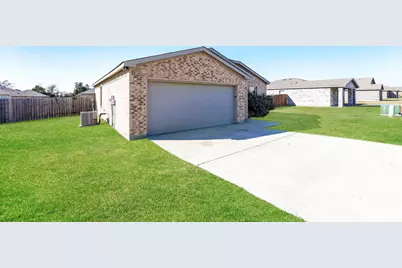 2712 William Street, Mabank, TX 75147 - Photo 3