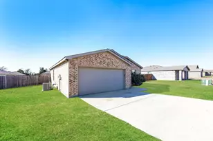 2712 William St, Mabank, TX 75147 - Photo 3