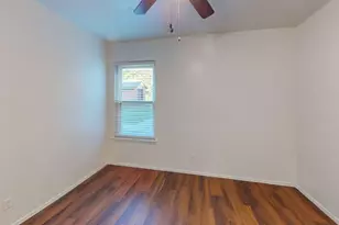 410 Bryan St, Denton, TX 76201 - Photo 9