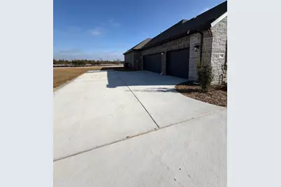 1005 Webb Court, Van Alstyne, TX 75495 - Photo 3