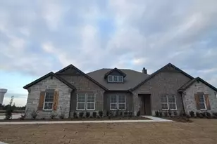1005 Webb Ct, Van Alstyne, TX 75495 - Photo 1