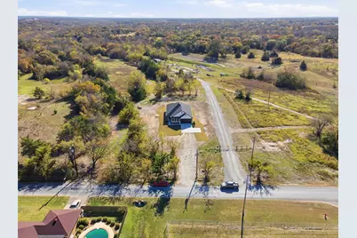 420 E Ball Street, Tom Bean, TX 75491 - Photo 23