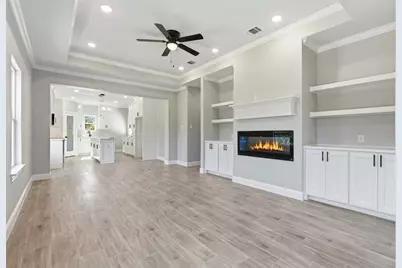 420 E Ball Street, Tom Bean, TX 75491 - Photo 5