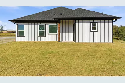 420 E Ball Street, Tom Bean, TX 75491 - Photo 21
