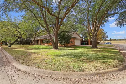 2100 Fairfax Road, Denton, TX 76205 - Photo 31