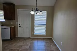 9337 Cynthia Ct, Fort Worth, TX 76140 - Photo 5